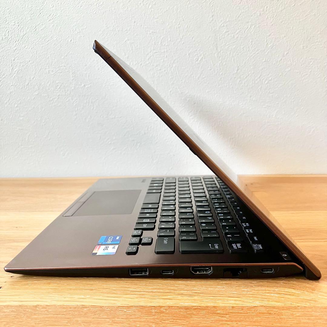 VAIO i7 32GB SSD512GBタッチ軽量Windows11ノートPC