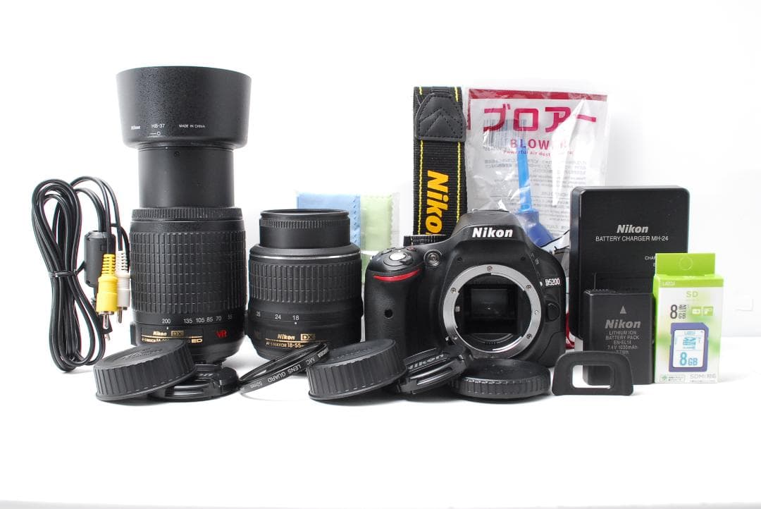 ◆新品級ショット数◆Nikon D5200　スマホ転送　お得なダブルレンズセット