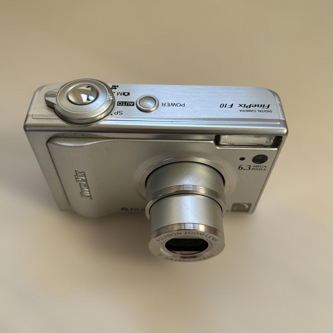デジタルカメラ FUJIFILM finepix F10