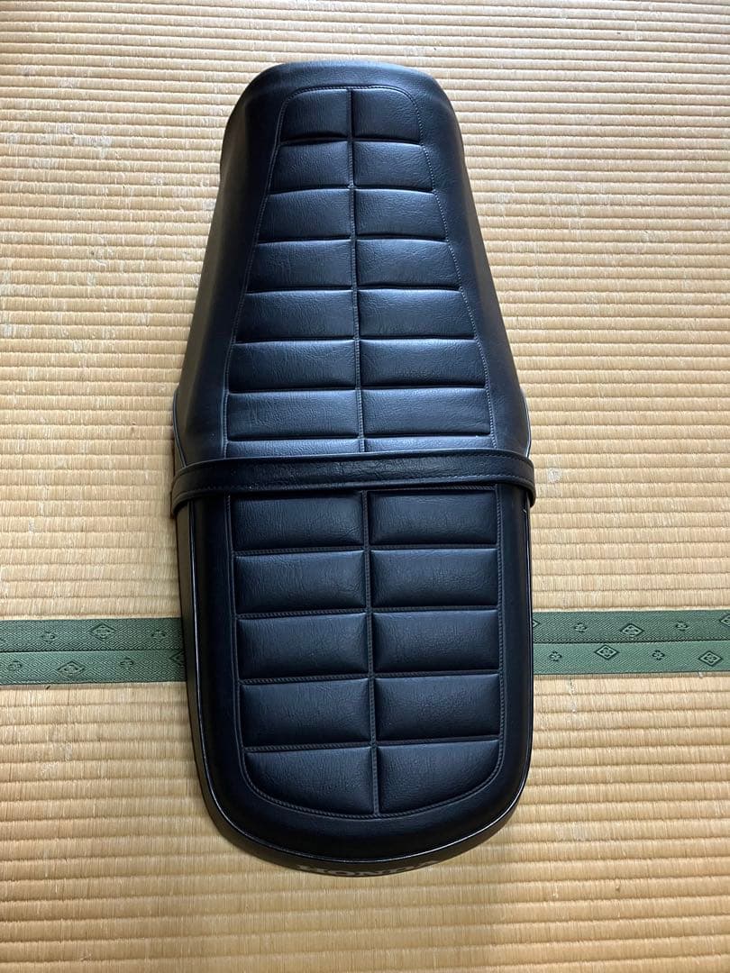 CB1100ex 純正シート