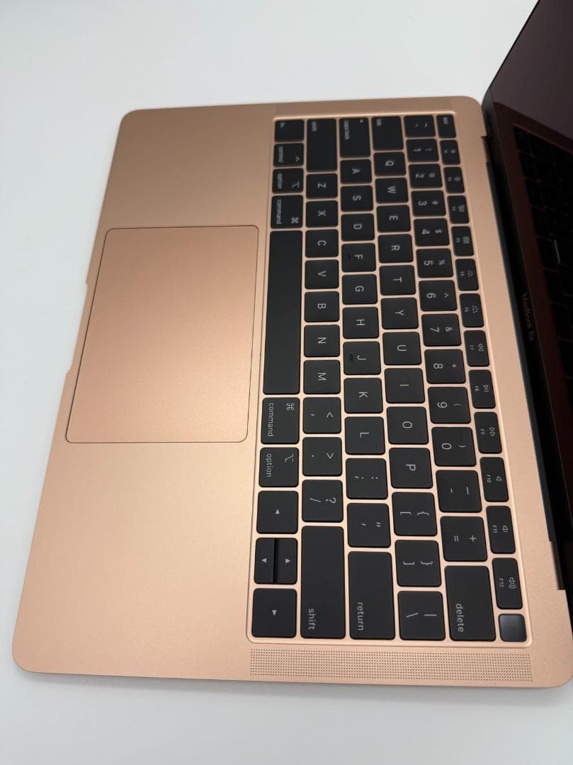未使用品近い Macbook Air 2019 13インチ A1932
