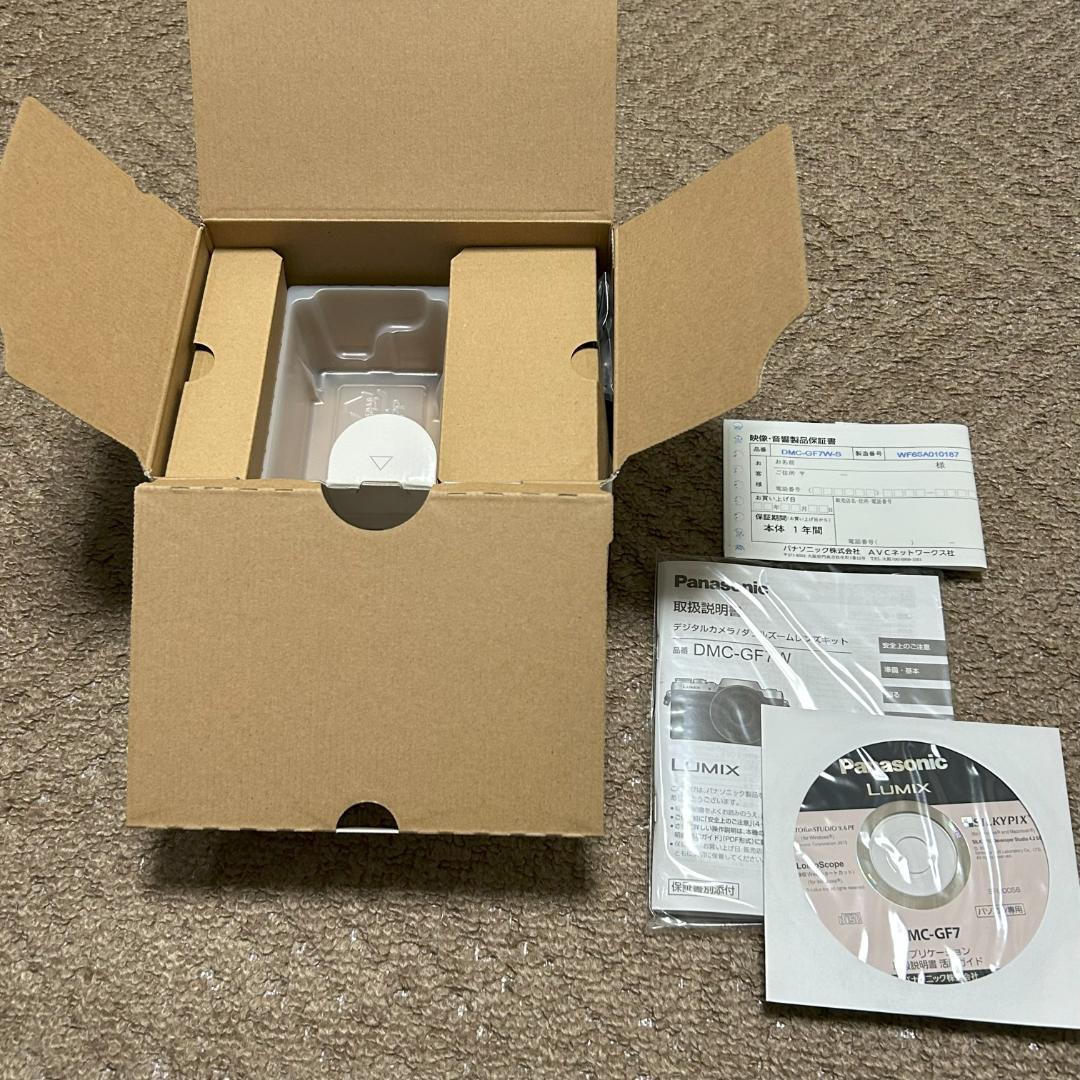 Panasonic DMC-GF7W ミラーレス一眼