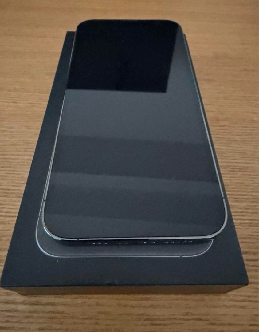 【美品・箱あり】iPhone 13 Pro 512GB グラファイト