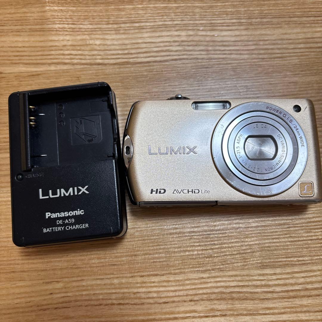 デジタルカメラ Panasonic DMC-FX70 LUMIX