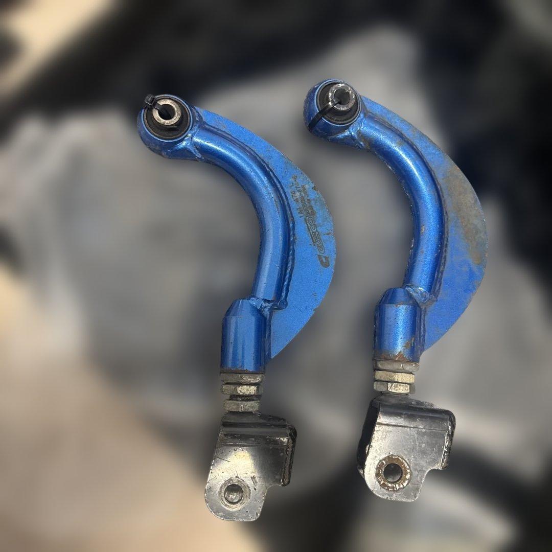 zvw50 リヤ　アッパーアーム　Cusco