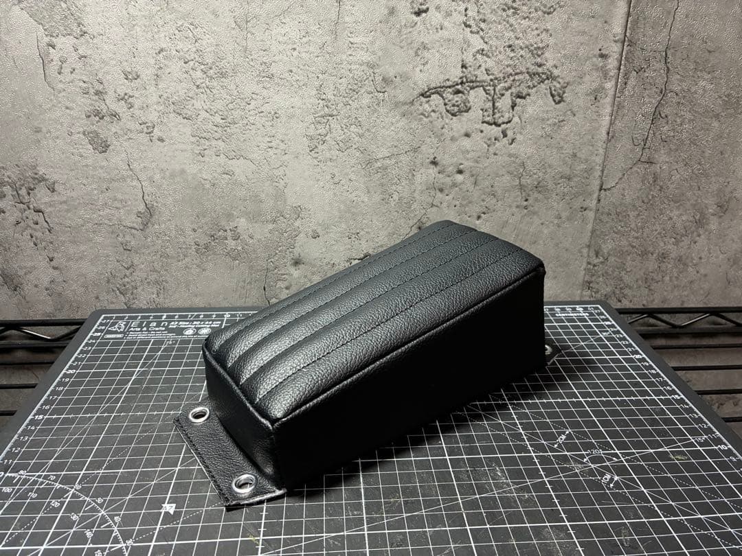 74 ピリオンパッド ピリオンシート ベイツ　ハーレー　トライアンフ　チョッパー