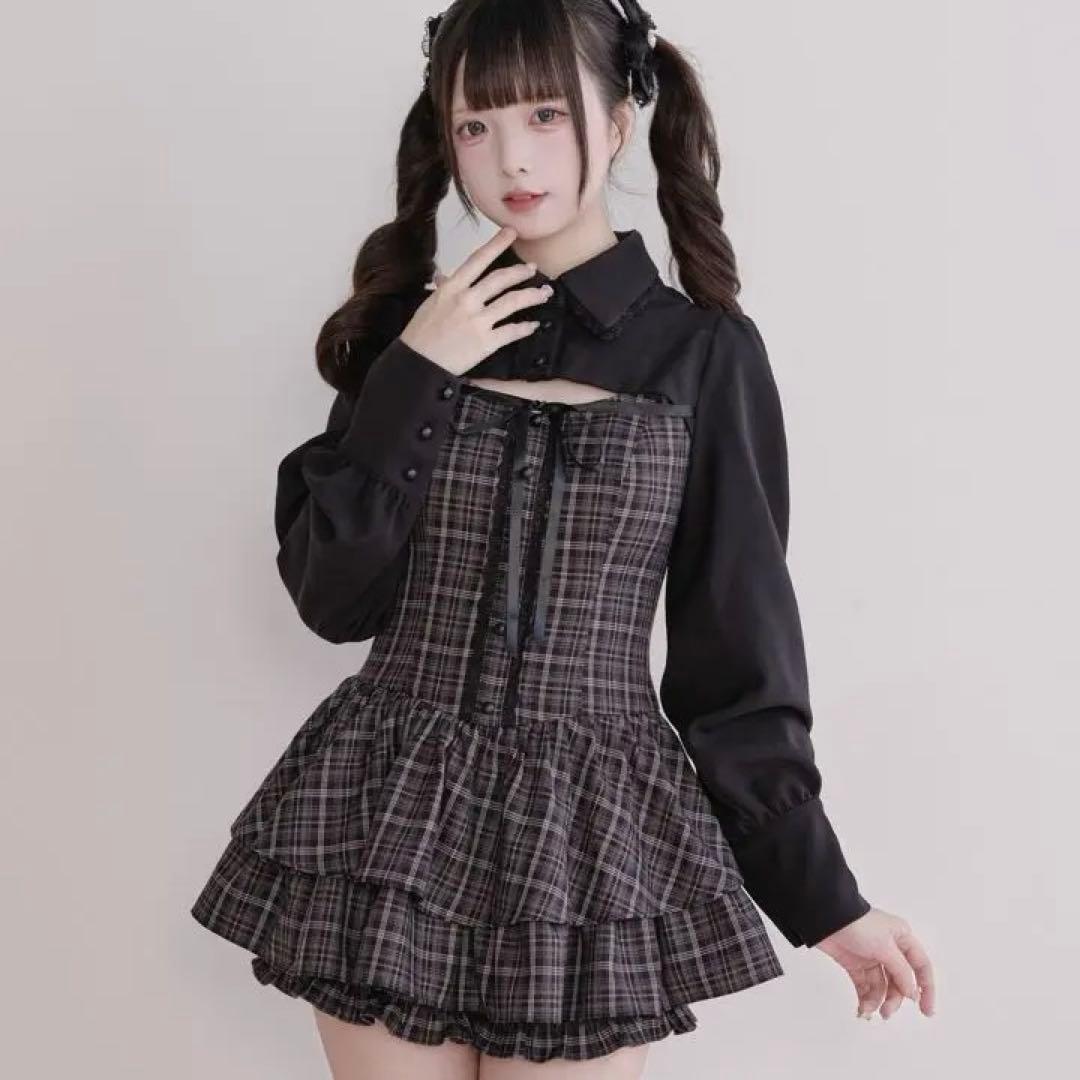 NOGENKI バックレースアップ チェックミニワンピ × ショートパンツ