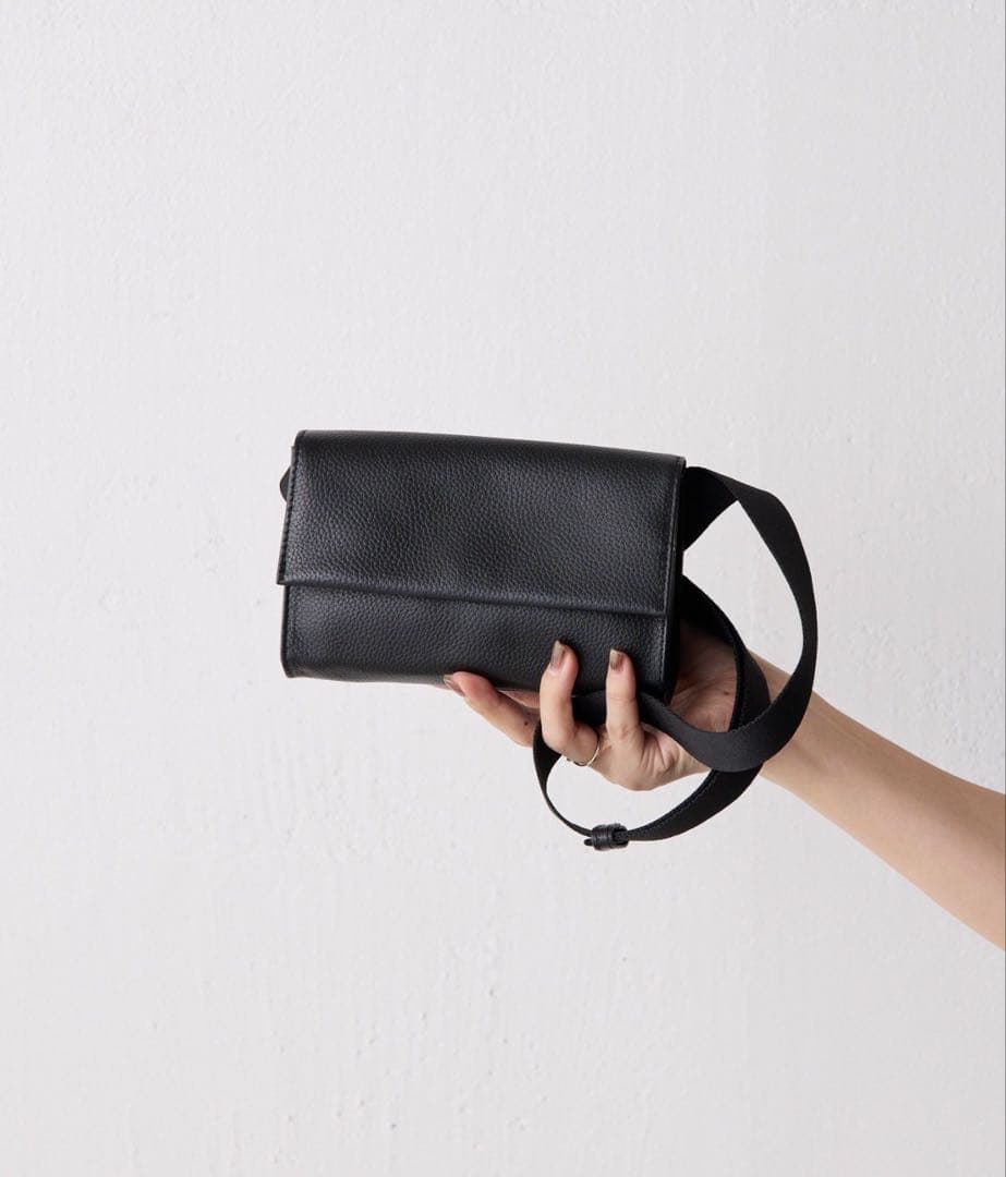 k*a様 ear PAPILLONNERインフルエンサーuchida企画ショルダ