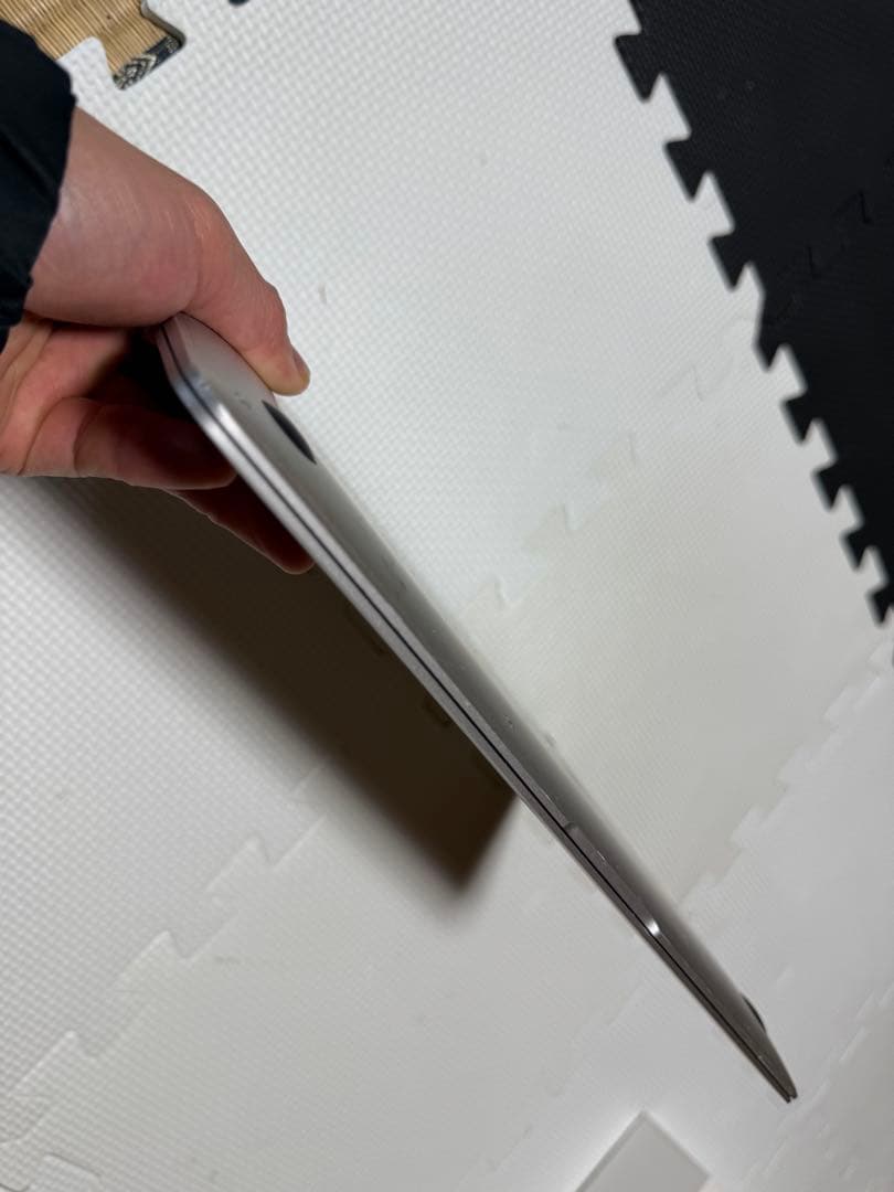 Apple MacBook Air M1 8GBメモリ256GB