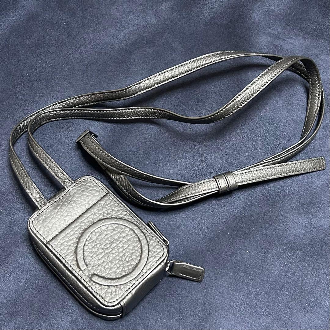【美品】objcts.io アジャスタブルレザーストラップ一体型 マイクロバッグ