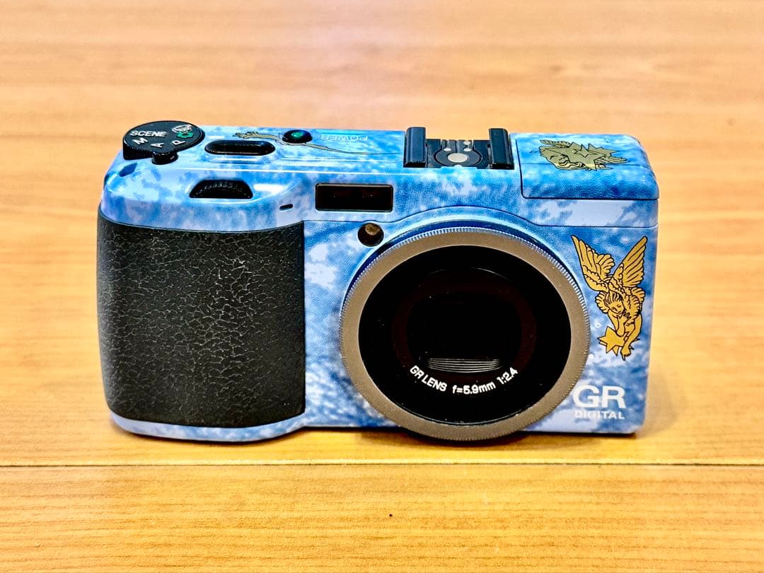 【限定品・美品】GR DIGITAL1周年記念モデル 寺田克也氏天使のイラスト