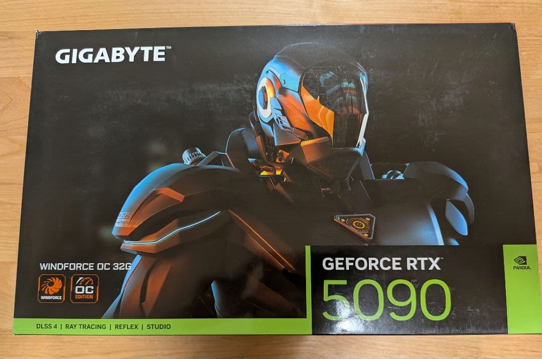 新品同様 GIGABYTE GEFORCE RTX 5090 WINDFORCE