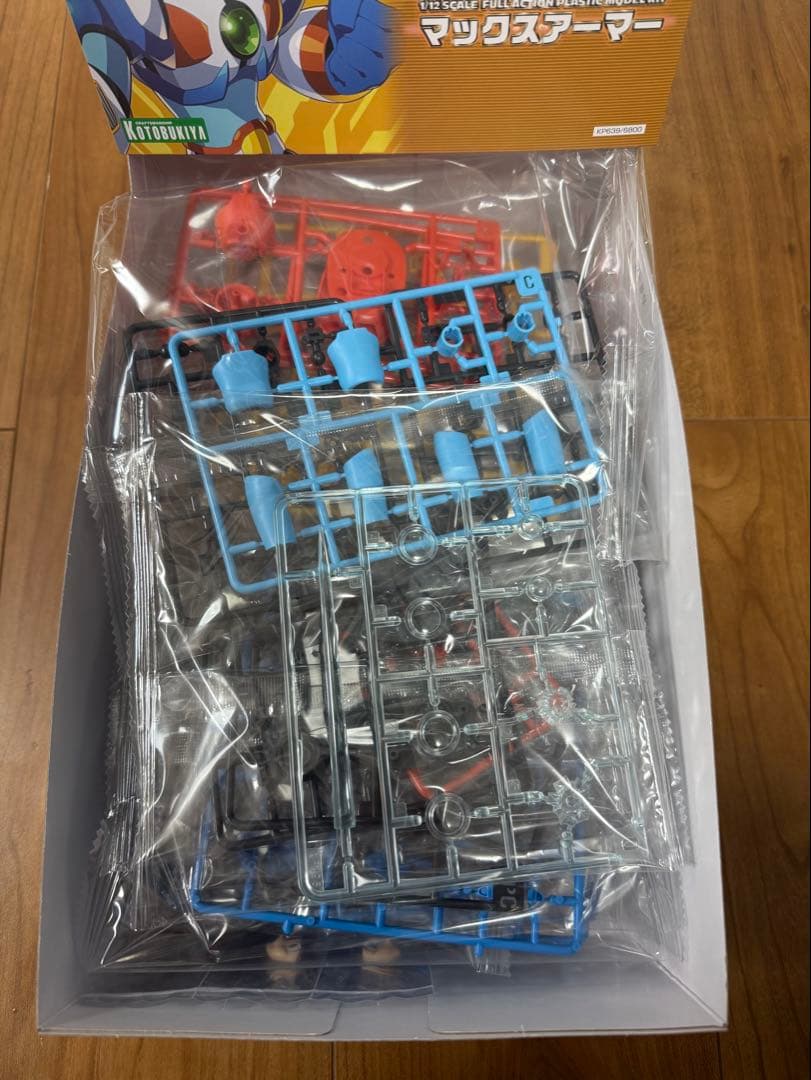 し*ん様 コトブキヤ　ロックマンX ゼロ　マックスアーマー　プラモデル　未組み立