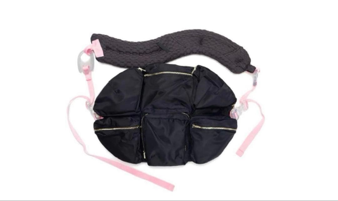 MIKIOSAKABE 7pockets ナイロンバッグ　BLACK×pink