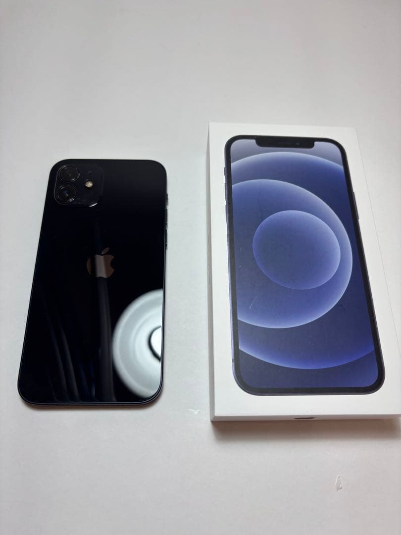 Apple iPhone 12 ブラック 本体　64GB