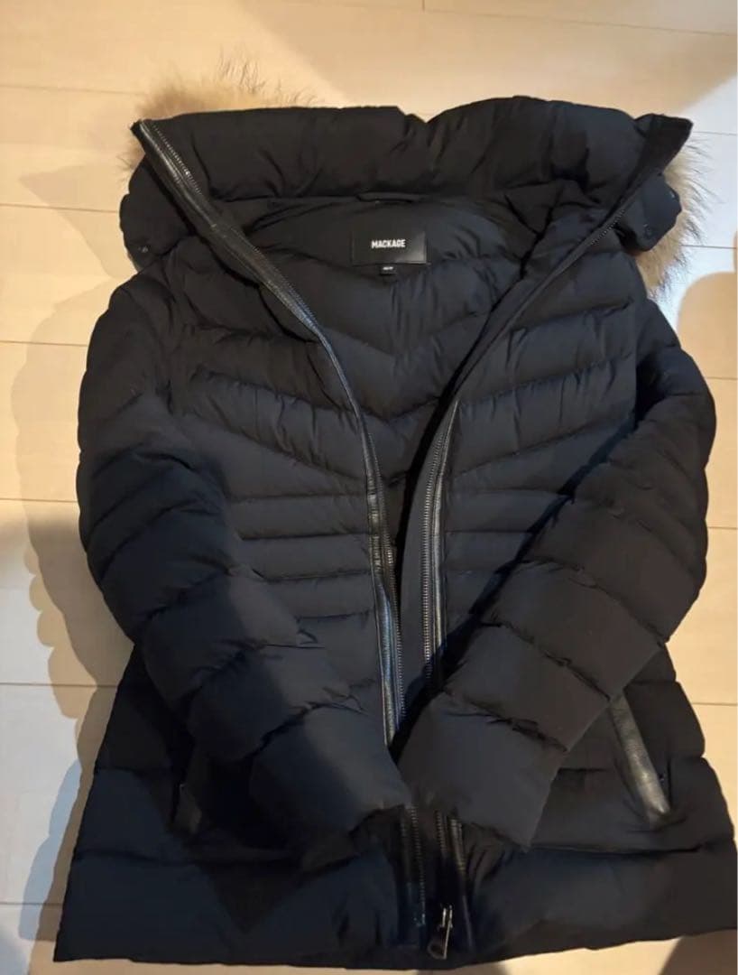 Manage マッカージュ ダウンジャケット ブラック xs