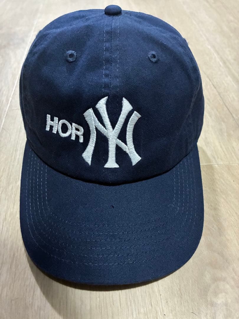ニューヨークヤンキースキャップ MANHOLE MARS
