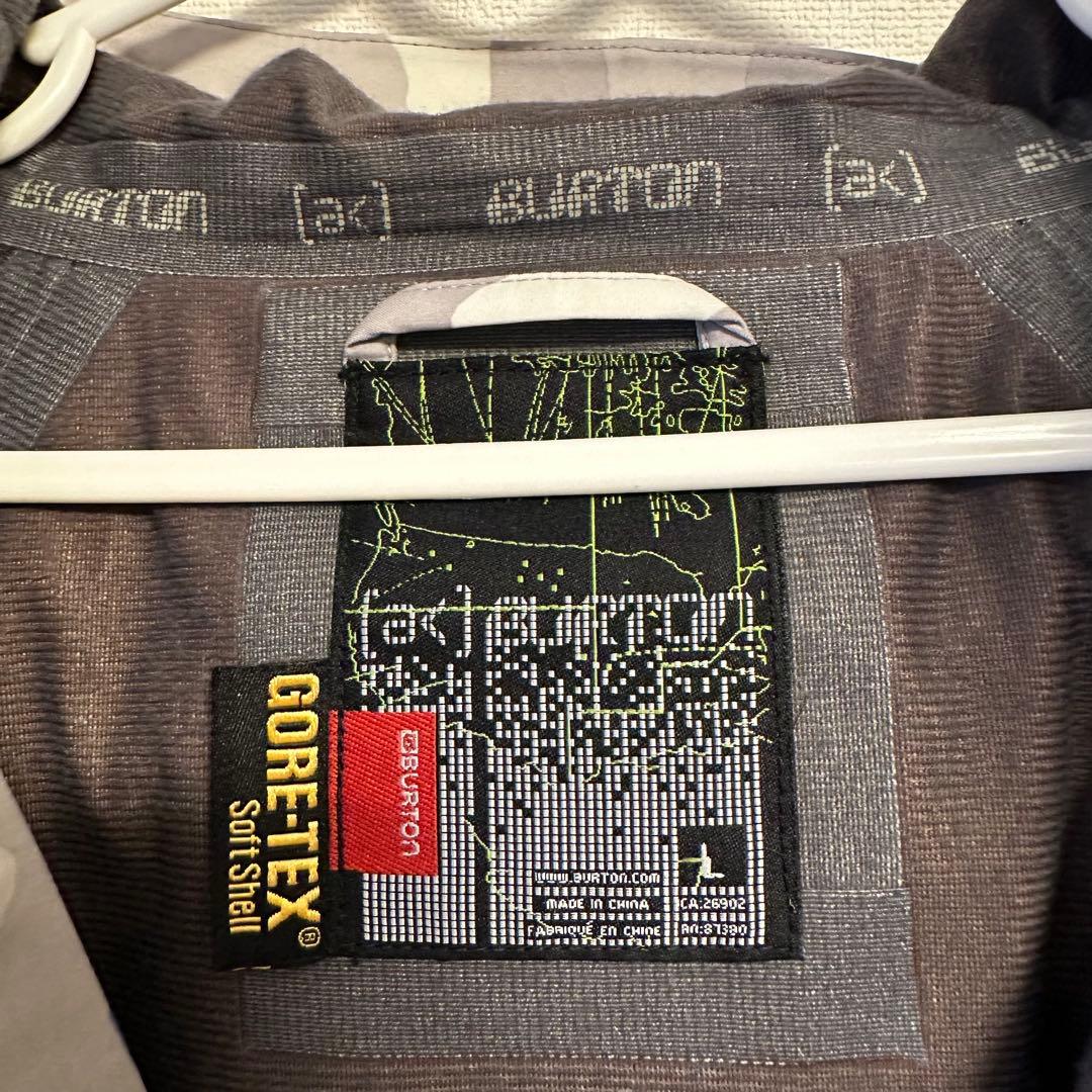 ★お値下げ★BURTONスノーボードウェア　カモフラージュ柄　上下セットLサイズ