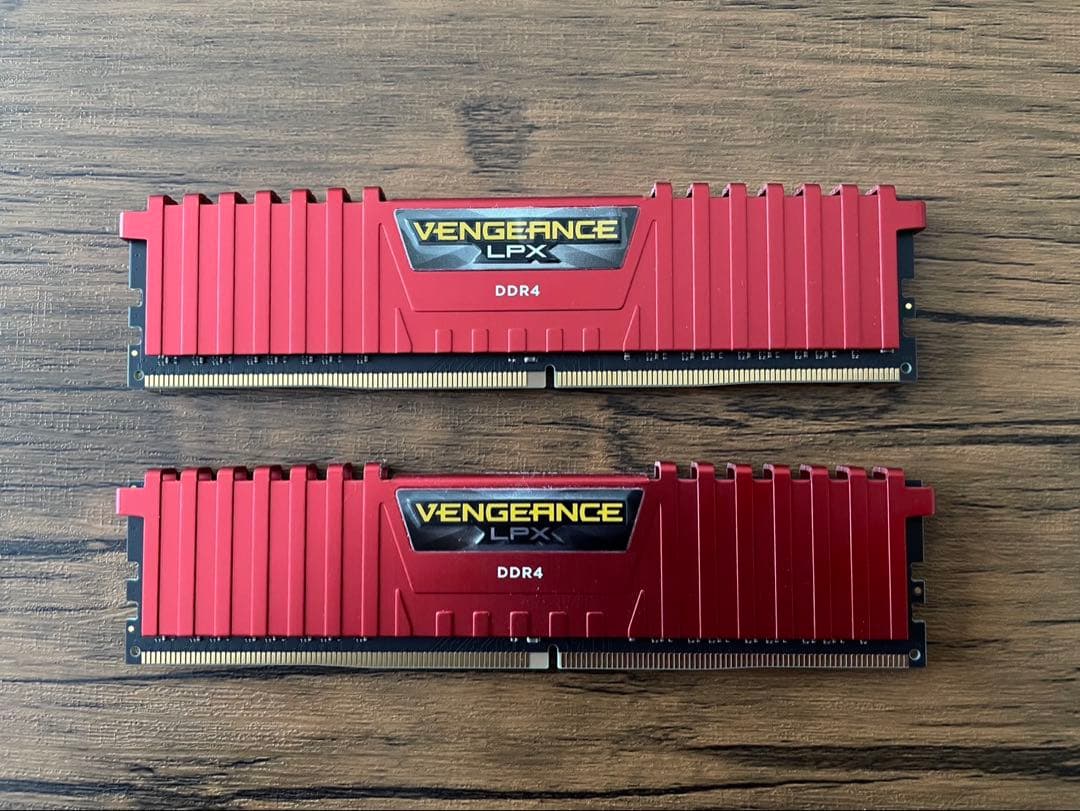 Corsair　DDR4　8GB×2枚セット