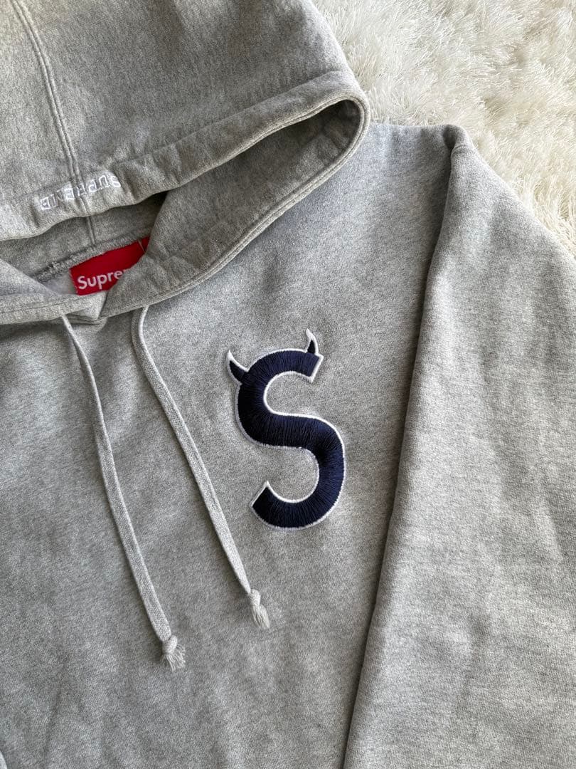 [大人気]　シュプリーム　パーカー　Sロゴ　ツノ　堀米　レア