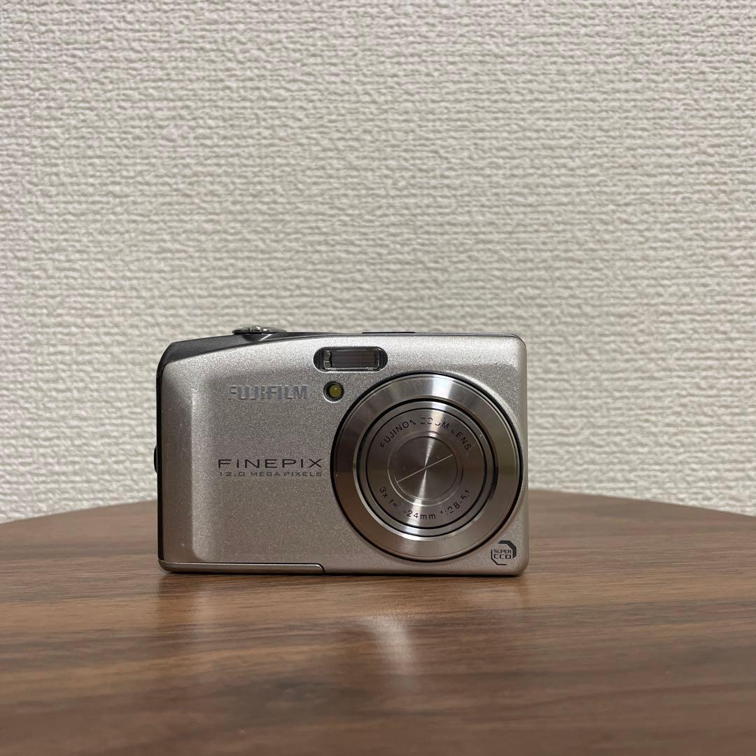 【オールドコンデジ】 FUJIFILM FinePix F60fd
