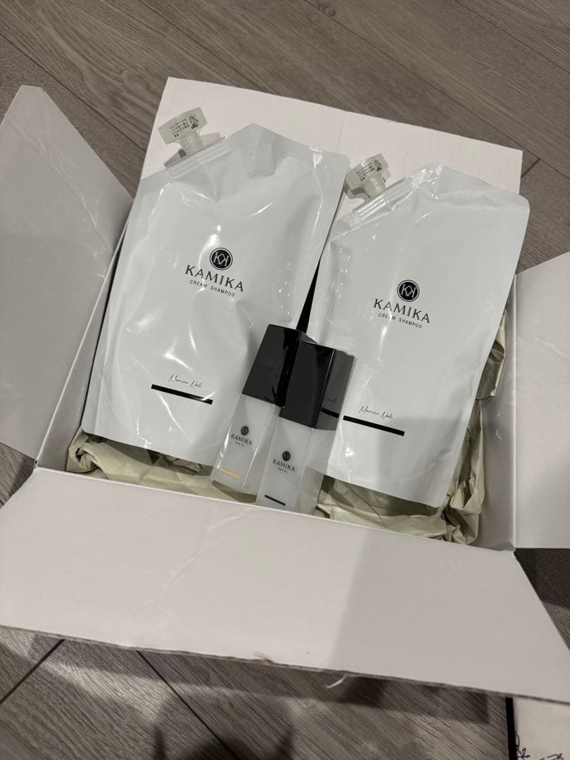 最終値下げ　KAMIKA シャンプー ヘアオイル セット
