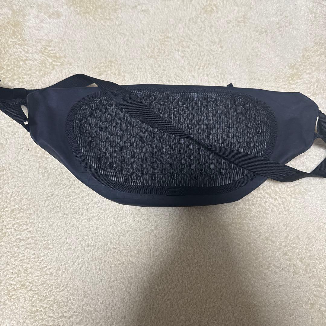 グランヴィル クロスボディ バッグ