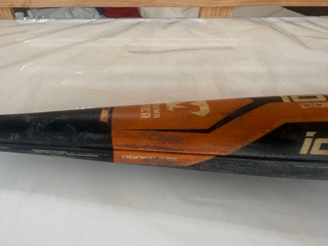 美津和タイガー レボルタイガー イオタDL 少年軟式用FRP製バット80cm