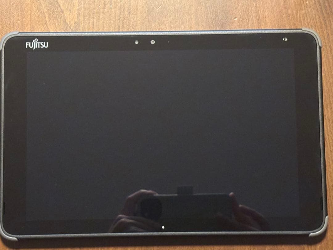 FUJITSU PCタブレット FAREHT1 Q5010 arrows Tab