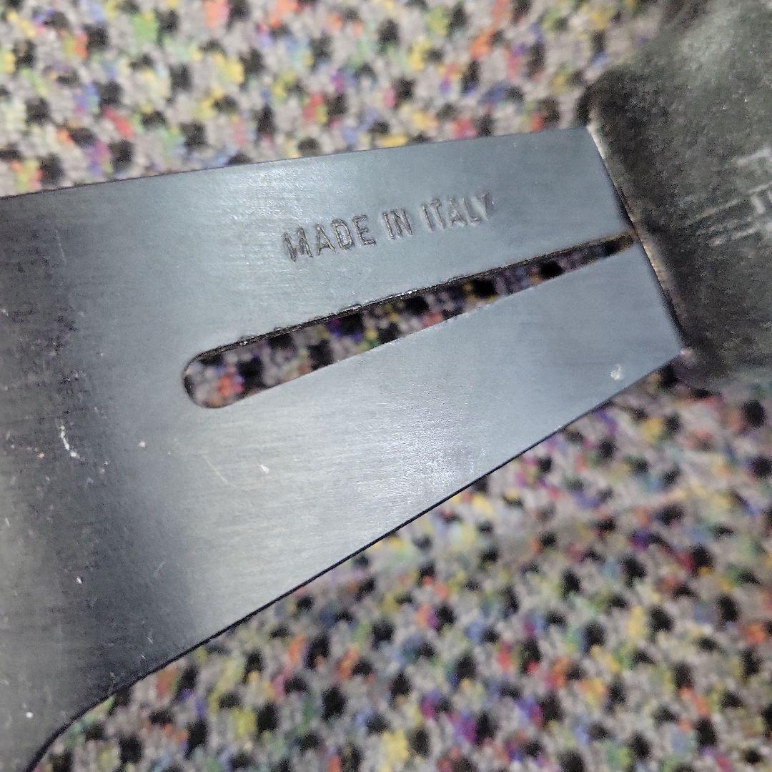 今だけ値下げ希少Nardi33パイ ステアリングホイール 3スポーク