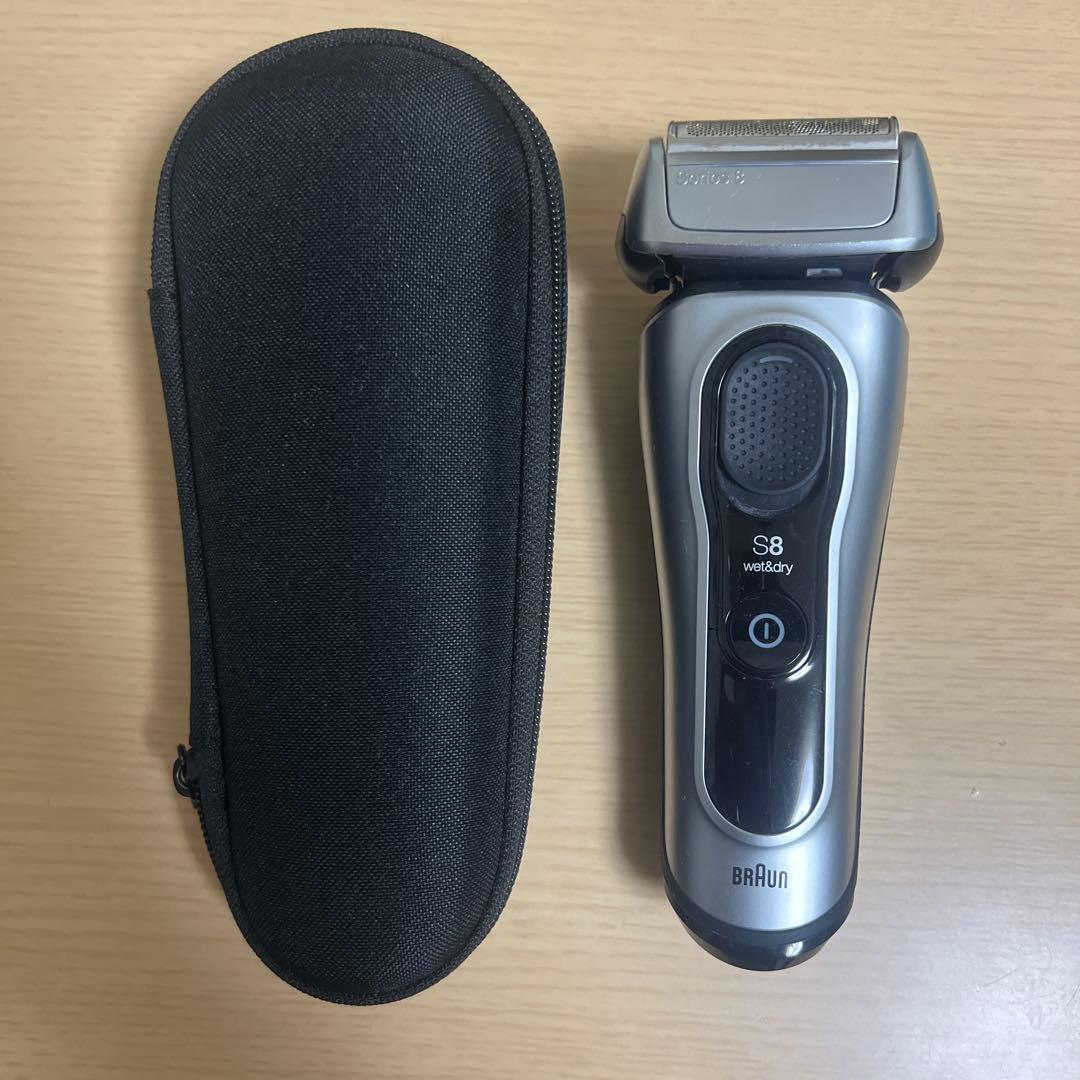 BRAUN シリーズ8 電動シェーバー
