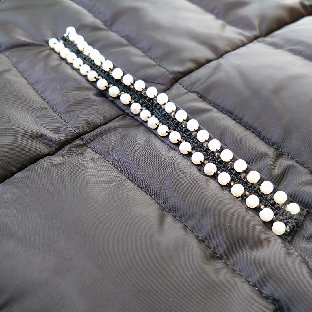 オースチンリード フード付きダウンコート　L40　ビジュー装飾つき　黒　白　現行