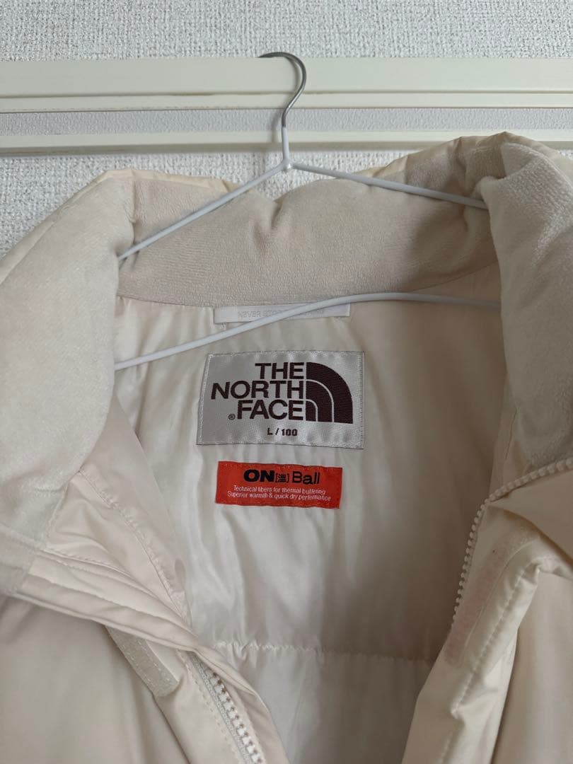 THE NORTH FACE ダウンジャケット アイボリー