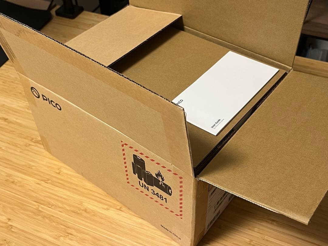 PICO 4 Ultra VRヘッドセット