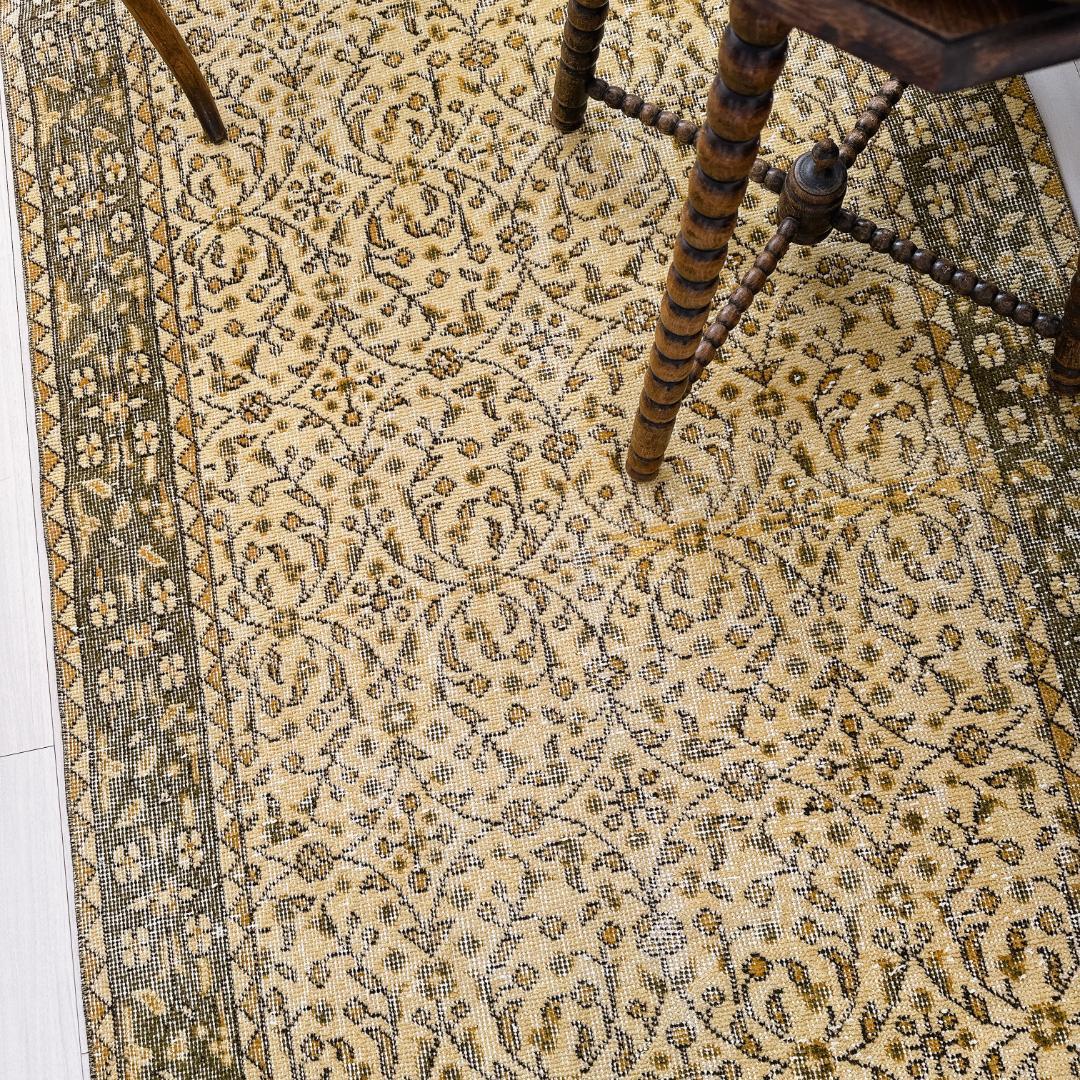 トルコ ヴィンテージラグ A130 イエロー オリーブグリーン オーバーダイラグ