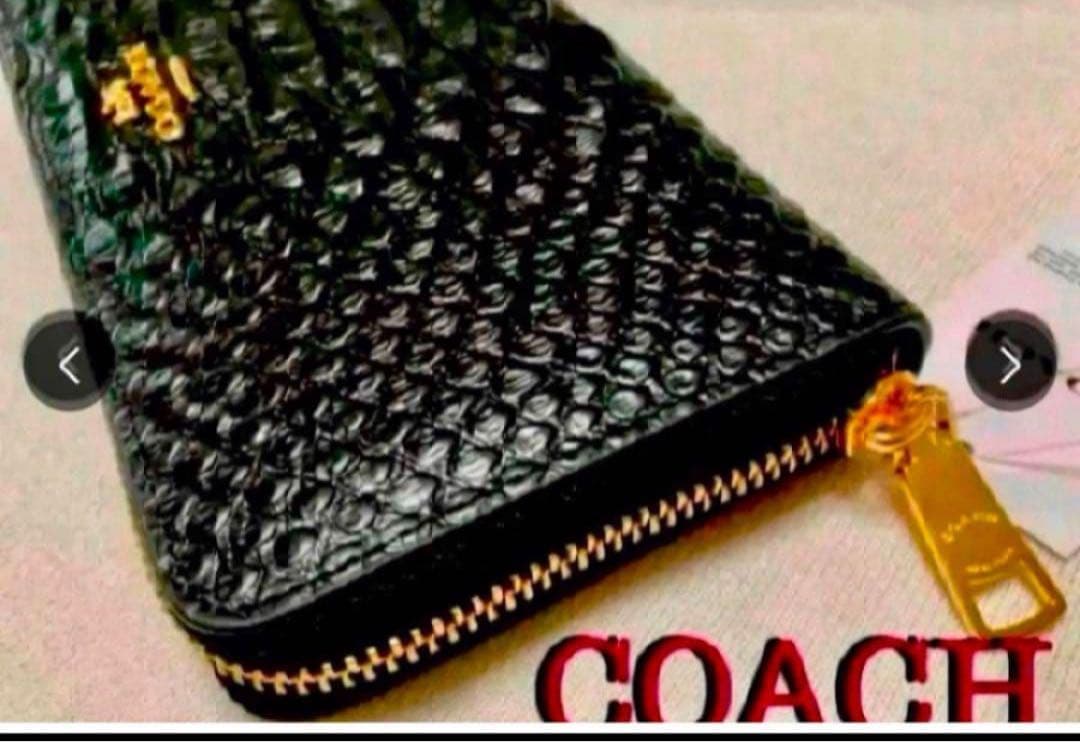 新品未使用品コーチエンボスドスネークレザー長財布【ブラック黒】メンズ　レディース