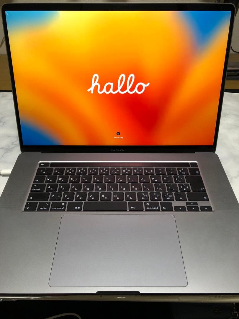 APPLE MacBook Pro 16インチ