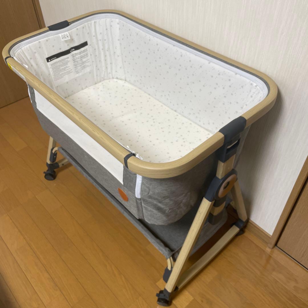 ベビーベッド　HZDMJ 高さ調節可　コンパクト　折り畳み　ゆりかご