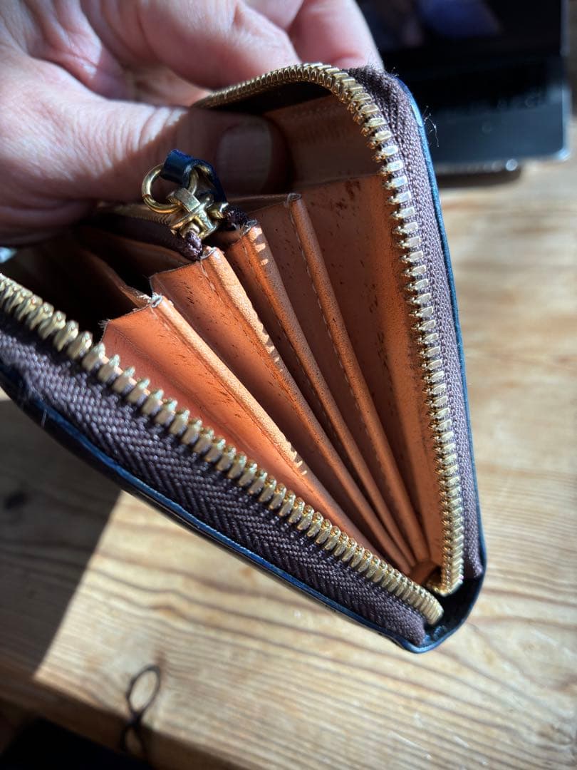 L.E.D BITES コードバン 長財布