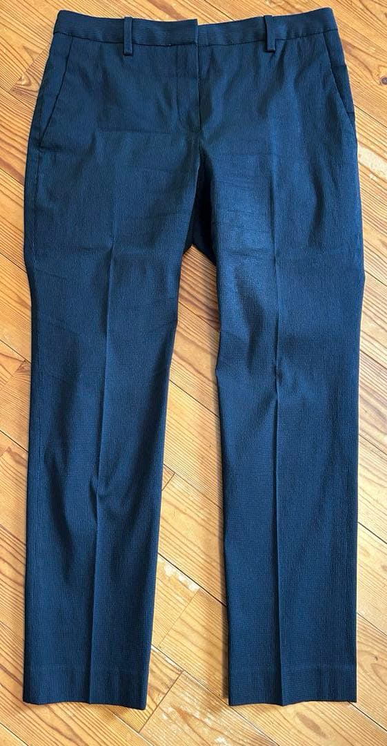 セオリー　ネイビーパンツスーツ