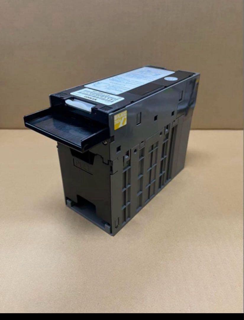 券売機　両替機　2024年新札対応識別機　グローリー等　領収書OK