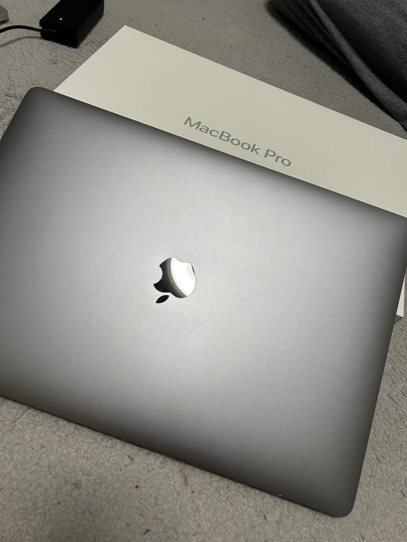 極美品MacBookPro2019 500G 15インチ