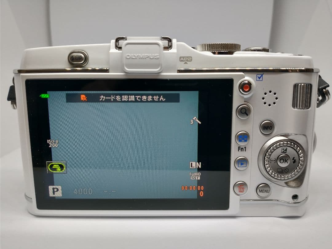 [美品] PEN E-P3 ボディ ホワイト オリンパス