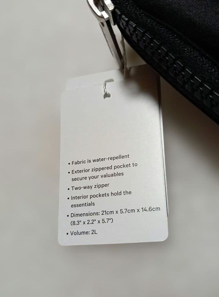 【新品】ルルレモン　Everywhere Belt Bag Large (2L)