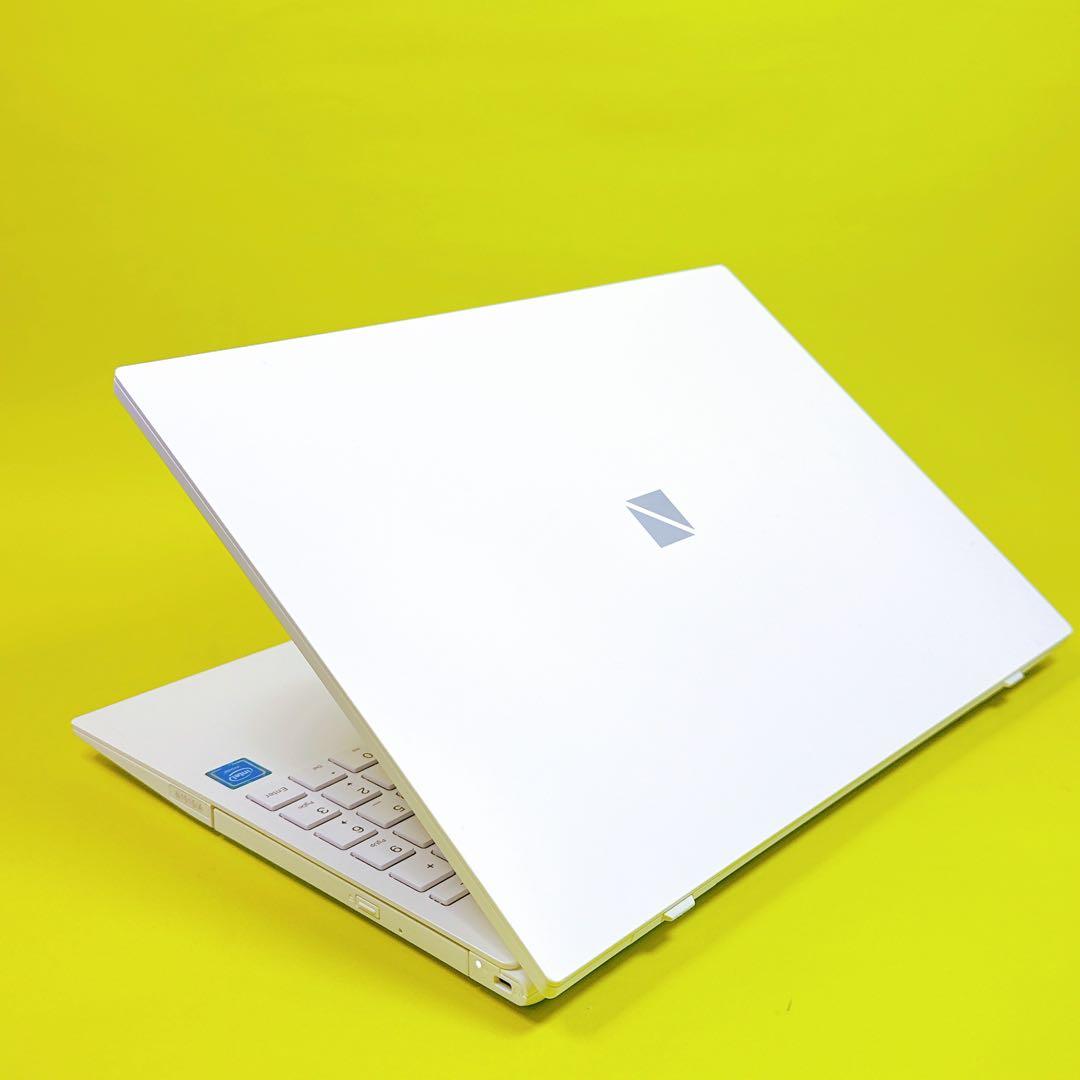 第10世代⭐️爆速SSD ノートパソコン windows11 薄型 オフィス付き