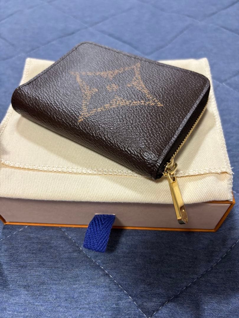 Louis Vuitton モノグラム ジャイアント　ジッピーケース