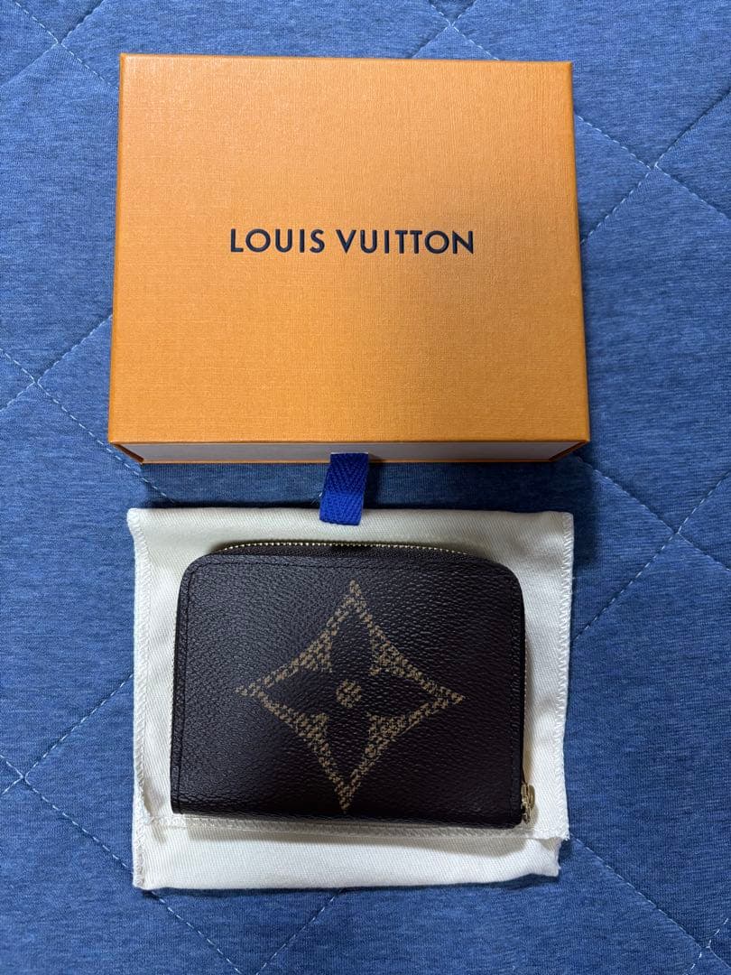 Louis Vuitton モノグラム ジャイアント　ジッピーケース