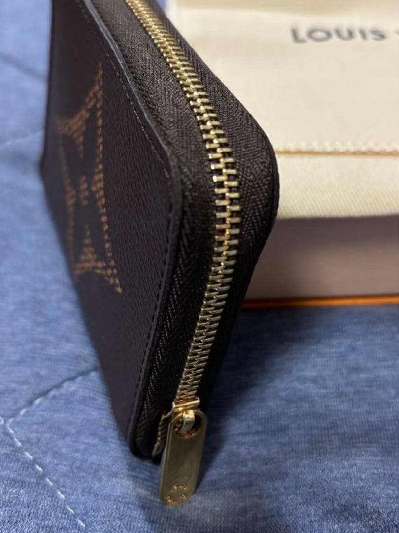 Louis Vuitton モノグラム ジャイアント　ジッピーケース