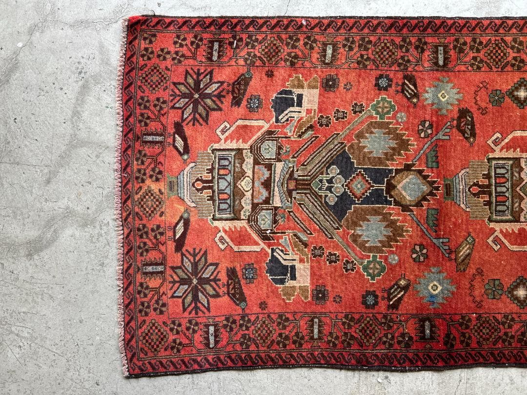 【Vintage rug】アフガニスタン産｜189 × 107cm｜バルーチ族