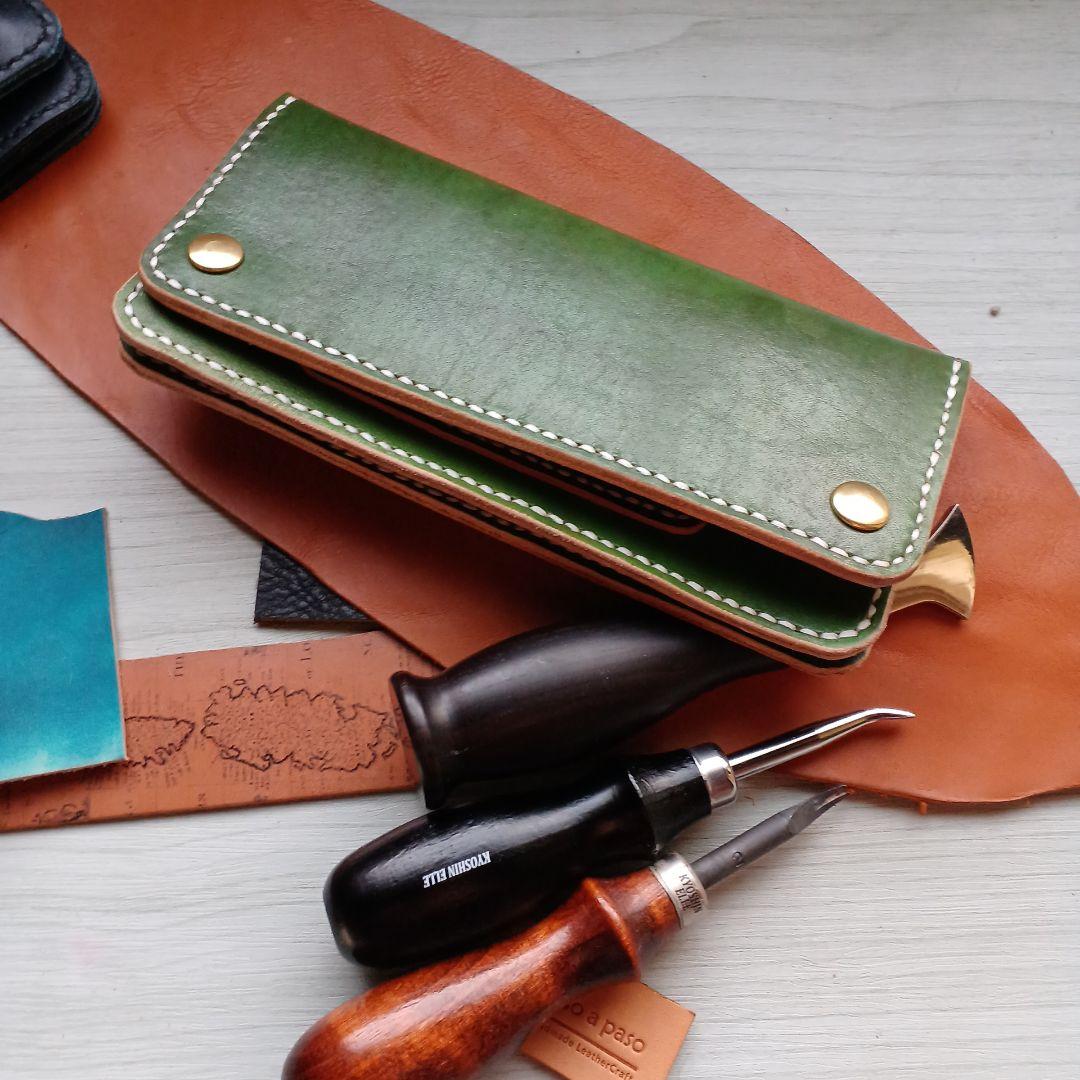 トラッカーウォレット　ロング　ハンドメイド グラデーション　オリーブ～グリーン